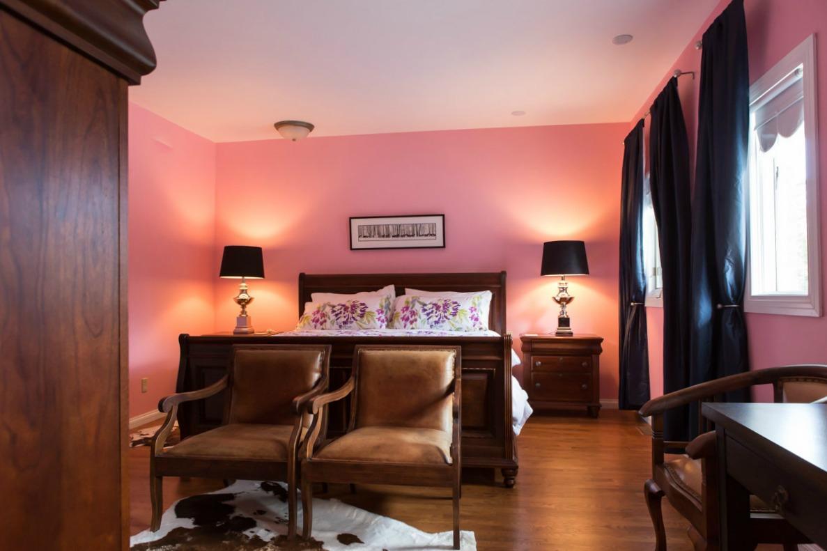 Sleepy Creek Country Manor Bed & Breakfast Bragg Creek Exterior photo